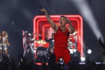 El resurgimiento de un Robbie Williams galáctico: «Soy el rey»