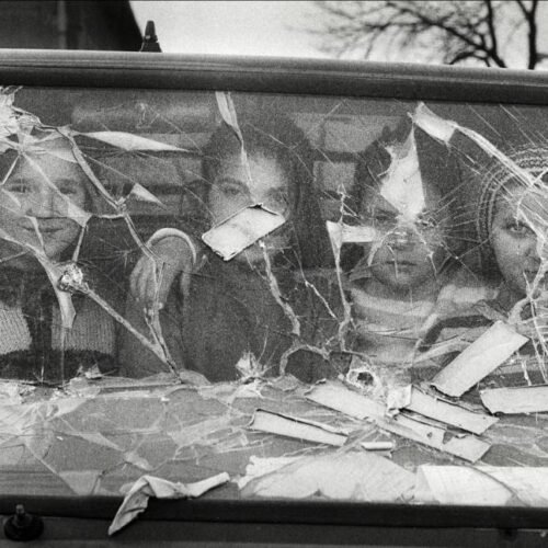 Gervasio Sánchez expone sus fotografías de 40 años de conflictos en el mundo: “Las guerras no se acaban porque son un gran negocio”