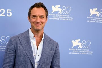 Jude Law inquieta al festival de Venecia con su transformación en Vladímir Putin