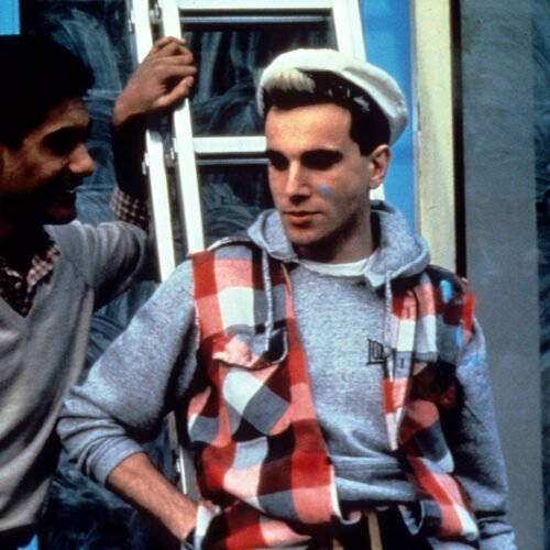 Ultraderechista gay se enamora de joven pakistaní en el Londres de Thatcher: los magníficos 40 años de ‘Mi hermosa lavandería’