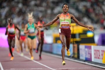 Fayth Kipyegon iguala a El Guerrouj con su cuarto título mundial de 1.500 y Marta Pérez acaba novena