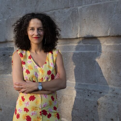 María San Miguel, actriz y dramaturga: “No entiendo cómo una democracia puede sostenerse con muertos bajo su tierra”
