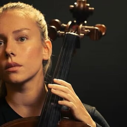 ‘El talento’: Ester Expósito es la nueva señorita pija y ambigua