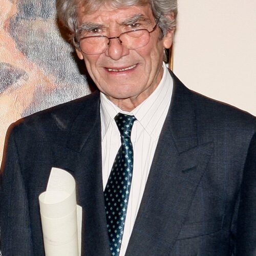 Muere Carlos Moya Valgañon, una singular inteligencia