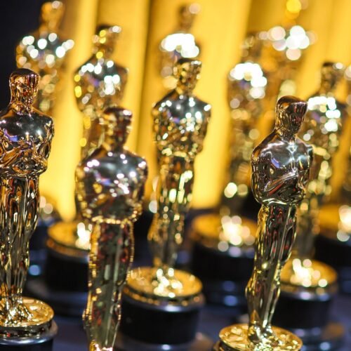 ‘Sirât’ supera la primera gran criba y mantiene vivo el sueño del Oscar en cinco categorías