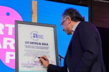 De Arauca a Tumaco, los educadores aplauden la ley que convierte el arte en asignatura obligatoria en los colegios públicos