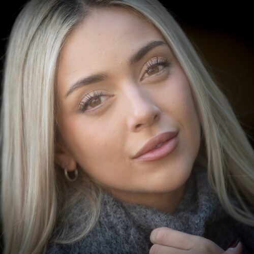 Ana Mena: “He picado mucha piedra como para creerme una estrella”