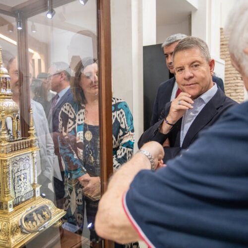 El arte del damasquinado vuelve a las aulas de Toledo: “Si no hay relevo, en pocos años se extinguirá”