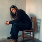 Oliver Laxe: “Las críticas más fuertes que ha recibido ‘Sirat’ son un síntoma de que he hecho bien mi trabajo”