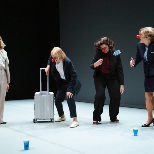 ‘Riure caníbal’: Ayuso, Le Pen, Meloni i la colla pessigolla