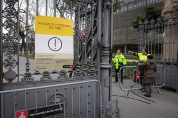 ¿Qué para en Cataluña este jueves por viento? Escuelas y gimnasios entre los servicios cerrados, Rodalies circulará con velocidad limitada