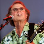 Muere a los 84 años Country Joe McDonald, ícono del rock de protesta de los años 60