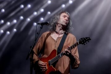 Robe Iniesta sigue ganando batallas: ahora, contra Live Nation por la frustrada última gira de Extremoduro