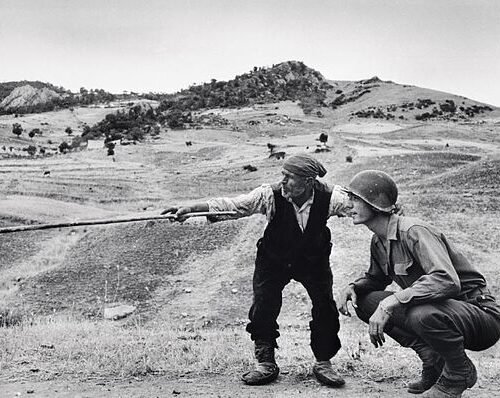 ¿Dónde estuvo Robert Capa los días 25 y 26 de agosto de 1944? El fotógrafo vuelve a París en su exposición total