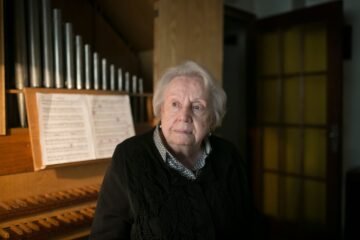 Montserrat Torrent, organista a los 100 años: “Cuando llegue al paraíso me arrodillaré ante Bach”