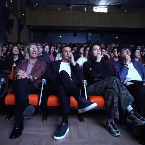 Treinta años de ‘Tesis’: Alejandro Amenábar vuelve al lugar del crimen