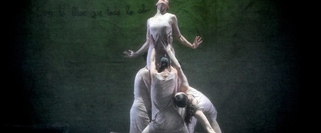 ‘Las hijas de Bernarda’ Alba bailan en el Palau de les Arts con textos de la directora de cine Paula Ortiz