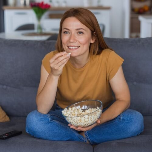 Un abril de cine llega a Movistar Plus+: de la acción de ‘Laberinto en llamas’ a la comedia romántica de ‘Coartadas’