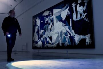 Una noche en el Reina Sofía, cuando El Guernica se queda a oscuras