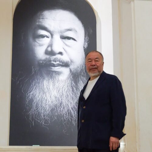 Ai Weiwei: “La Bienal de Venecia no debería hacer juicios de valor sobre posturas políticas. Lo contrario es censura”