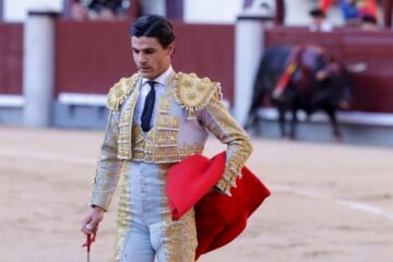 Las figuras no justifican el sueldo en una corrida petardo