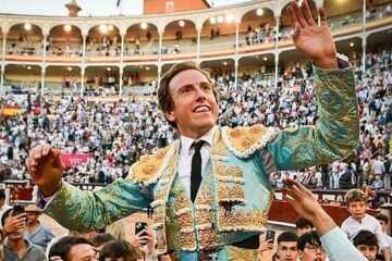 Román se encuentra con el Papa y habla con Dios en Las Ventas