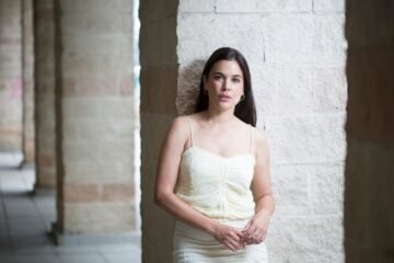 Adriana Ugarte: “Cuando pensé que podría ser feliz sin ser actriz, amé esta profesión como nunca”