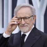 Steven Spielberg, el cineasta que retrató a los extraterrestres en la imaginación del planeta Tierra, regresa a su gran obsesión