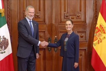 El rey Felipe VI y Claudia Sheinbaum entierran el distanciamiento entre España y México con un encuentro en Palacio Nacional