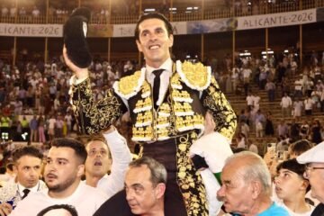 Morante y Talavante conquistan a los alicantinos