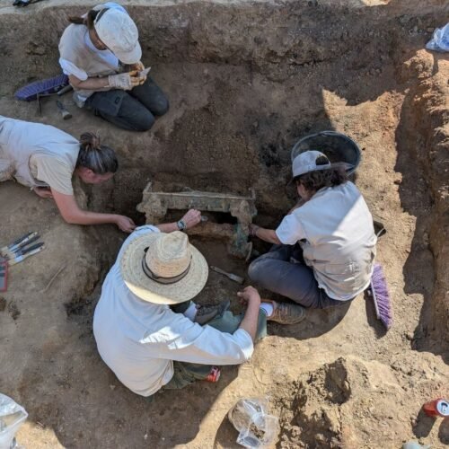Un carro ritual de bronce único de hace 2.500 años arroja luz sobre los lazos entre Tarteso y otras civilizaciones mediterráneas