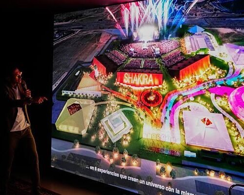 Así será  la «ciudad» de Shakira  en Madrid: aforo para 50.000 personas, espíritu latino, un toque de realismo mágico  y  zonas VIP a partir de  500 euros