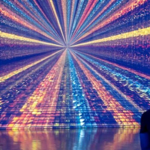 Barcelona crea una Bienal de Artes Digitales que se extenderá de noviembre a marzo de 2027