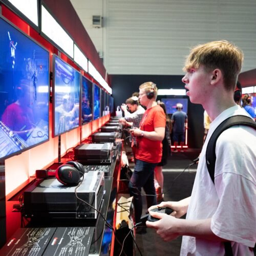 El número de jugadores de videojuegos en España sube a 22,8 millones, pero la facturación retrocede