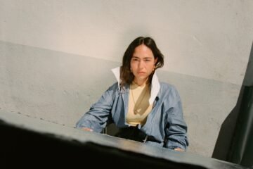 Isabella Benshimol: “La moda habla de dinero, de lo aspiracional. Yo prefiero quedarme en una zona gris”