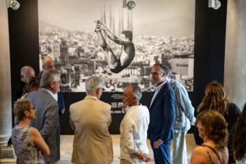 EL PAÍS se asoma al Palau Robert de Barcelona con las fotos de su 50 aniversario
