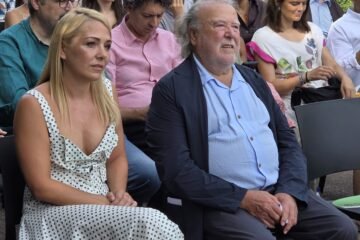 Toni Falgueras, propietario del celler Gelida, y su hija Meritxell, pregoneros de La Mercè
