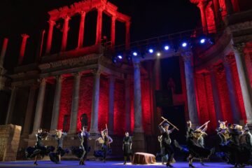 ‘Electra Jonda’: bodas de cristal y de sangre