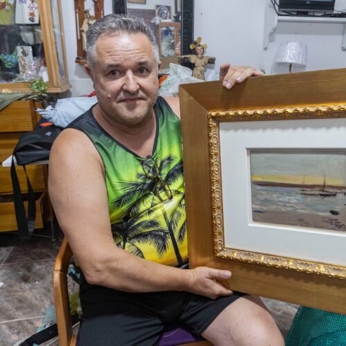 La dignidad en camiseta de tirantes