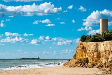 El Pesero: el primer chiringuito playero de la historia emergió de un naufragio en Cádiz en 1752