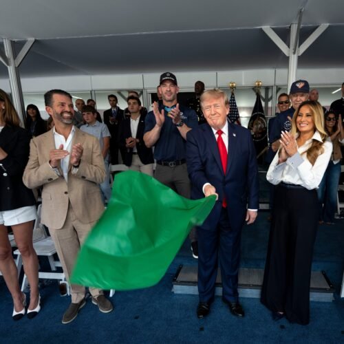 Trump clausura el 250 aniversario de EE UU con una carrera de Indycar en las calles de Washington