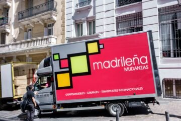 Cómo la mudanza pasó de señal de progreso a derrota: “Tengo cajas sin abrir, pensando que pronto me echarán”