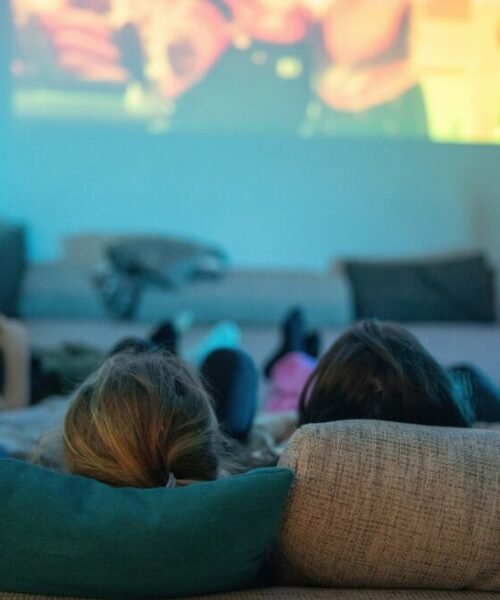 El miniproyector por menos de 60 euros que convierte cualquier pared en un cine