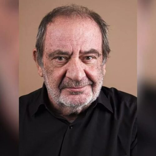 Fallece a los 73 años el irreductible actor, director, dramaturgo y poeta catalán Manel Dueso