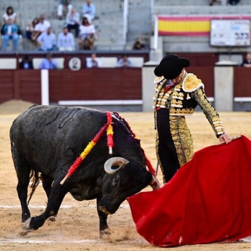 Vergonzoso, manso y deslucido desafío ganadero en Las Ventas