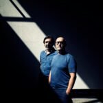 Israel Elejalde y Javier Cámara, hermanados por el punk: “Es un fracaso que haya gente que crea que recuperar el franquismo sea una forma de contestación”