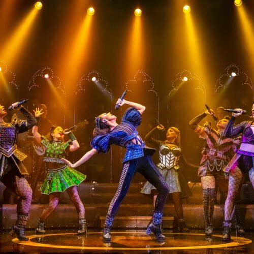 ‘Six’: un musical energético y tiktokero