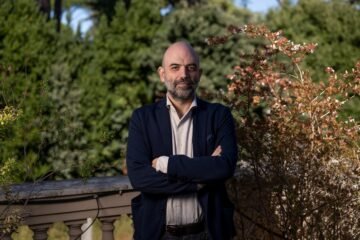 Roberto Saviano: “La mafia ya no importa, ahora el problema de seguridad son los inmigrantes, es increíble”