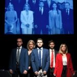 Mazón se sienta en el banquillo, pero en una obra de teatro documental y satírica sobre la gestión de la dana